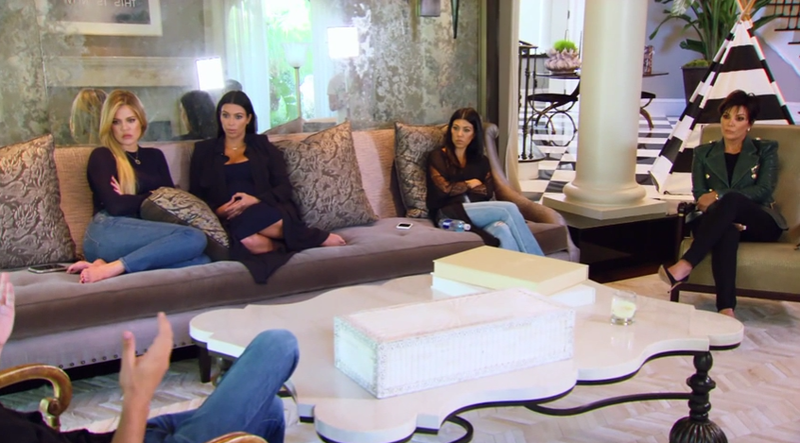 Illustration for article titled Keeping Up With the Kontinuity Errors: When Did the Family Confront the MIA Scott Disick?